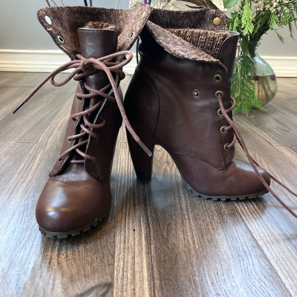 Brown Heeled Boots with Lace-Up Design